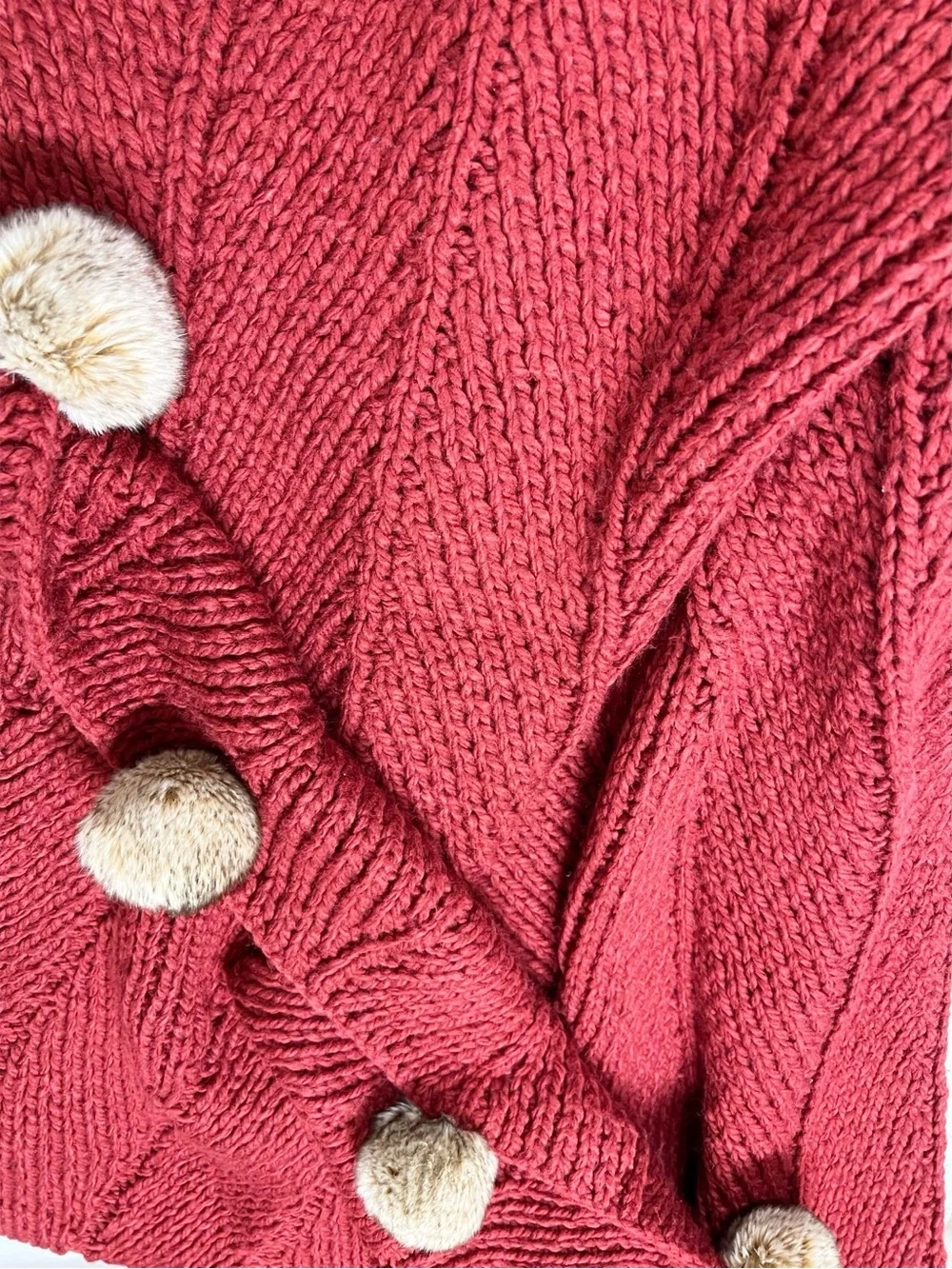 Pottery Barn Home Red Chunky Herringbone Knit Faux Fur Pom Pom Knit Throw